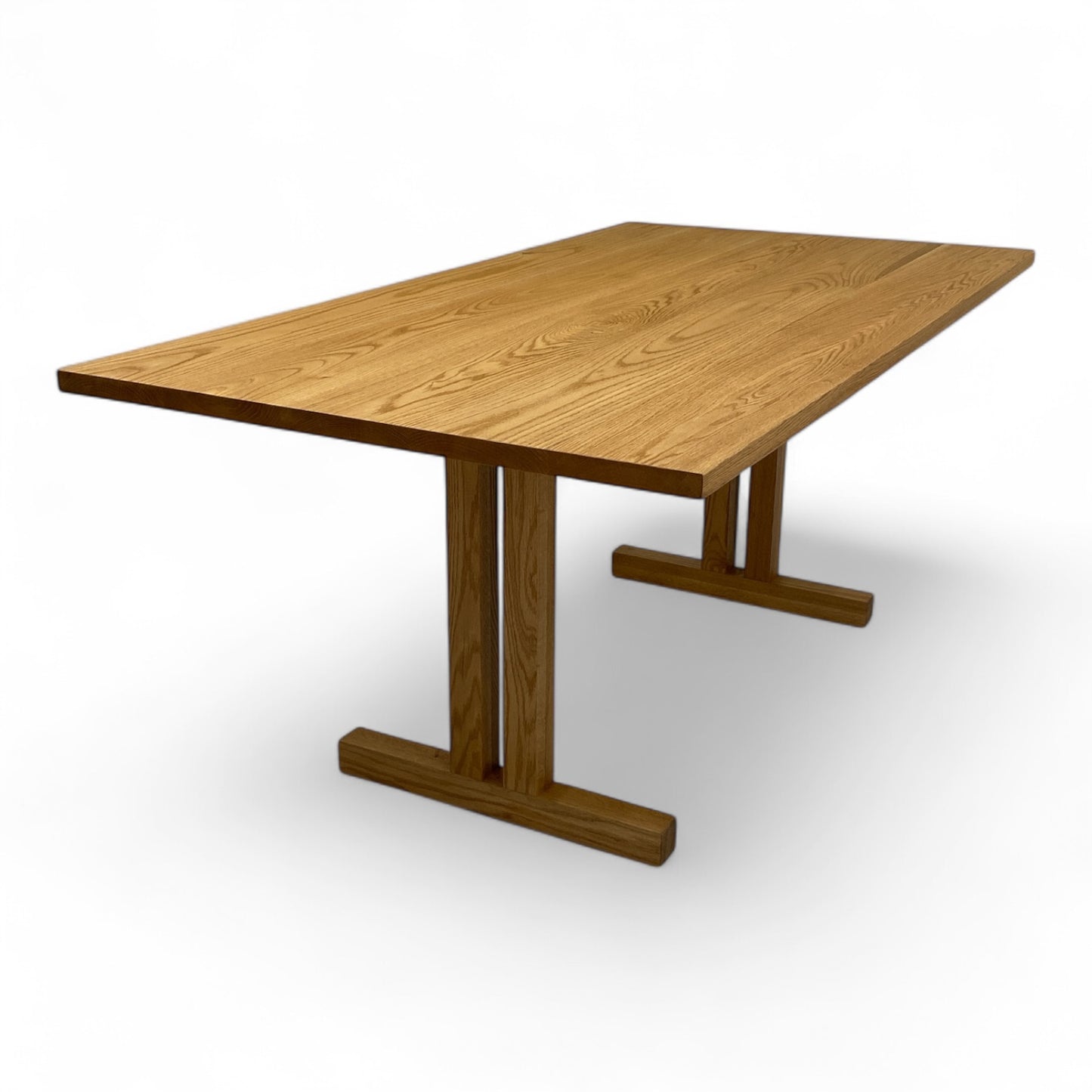 Urban Table with Tee legs