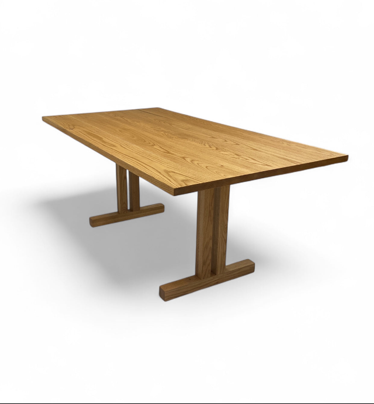 Urban Table with Tee legs