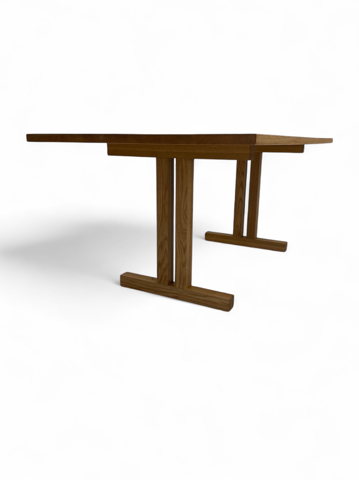 Urban Table with Tee legs