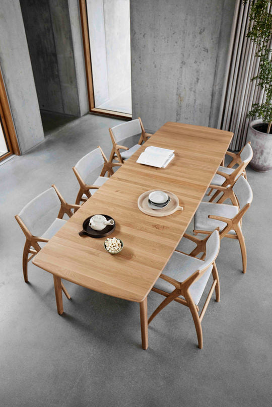 Curve Dining Table