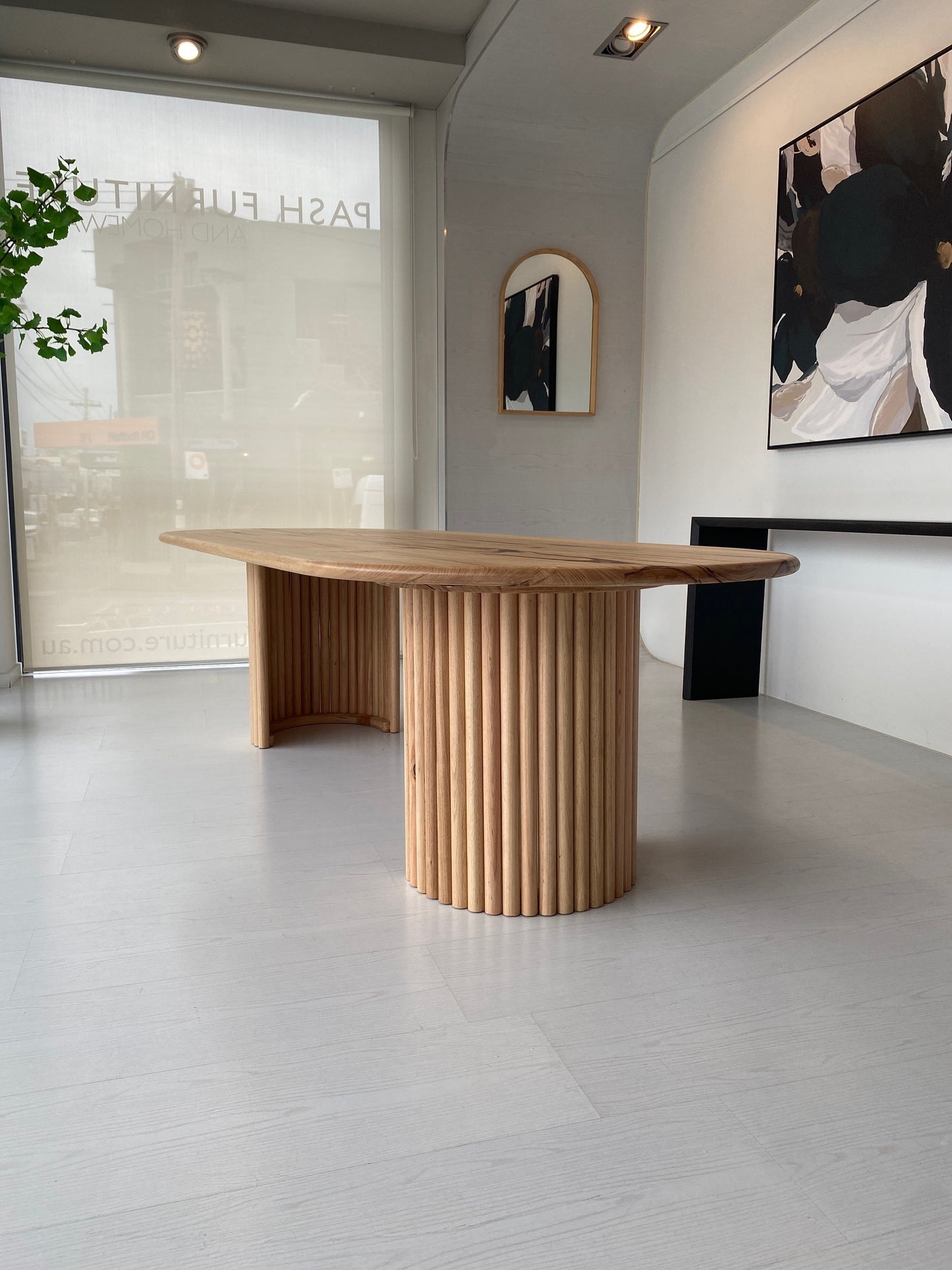 Harper Table Cylinder Leg