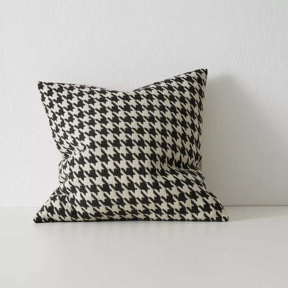 Giovanni Cushions