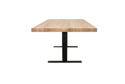 Que Table 3 - with Tee-Iron Base