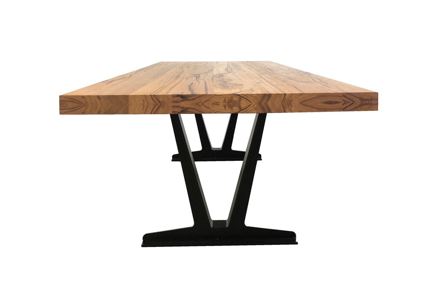 Que Table 7 - with V-Iron Leg